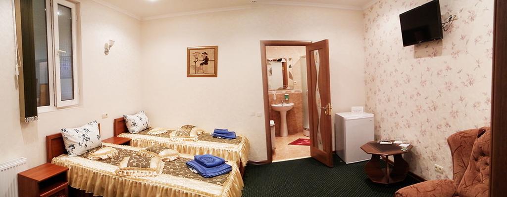 Atrium Hotel เมลิโตโปล ห้อง รูปภาพ